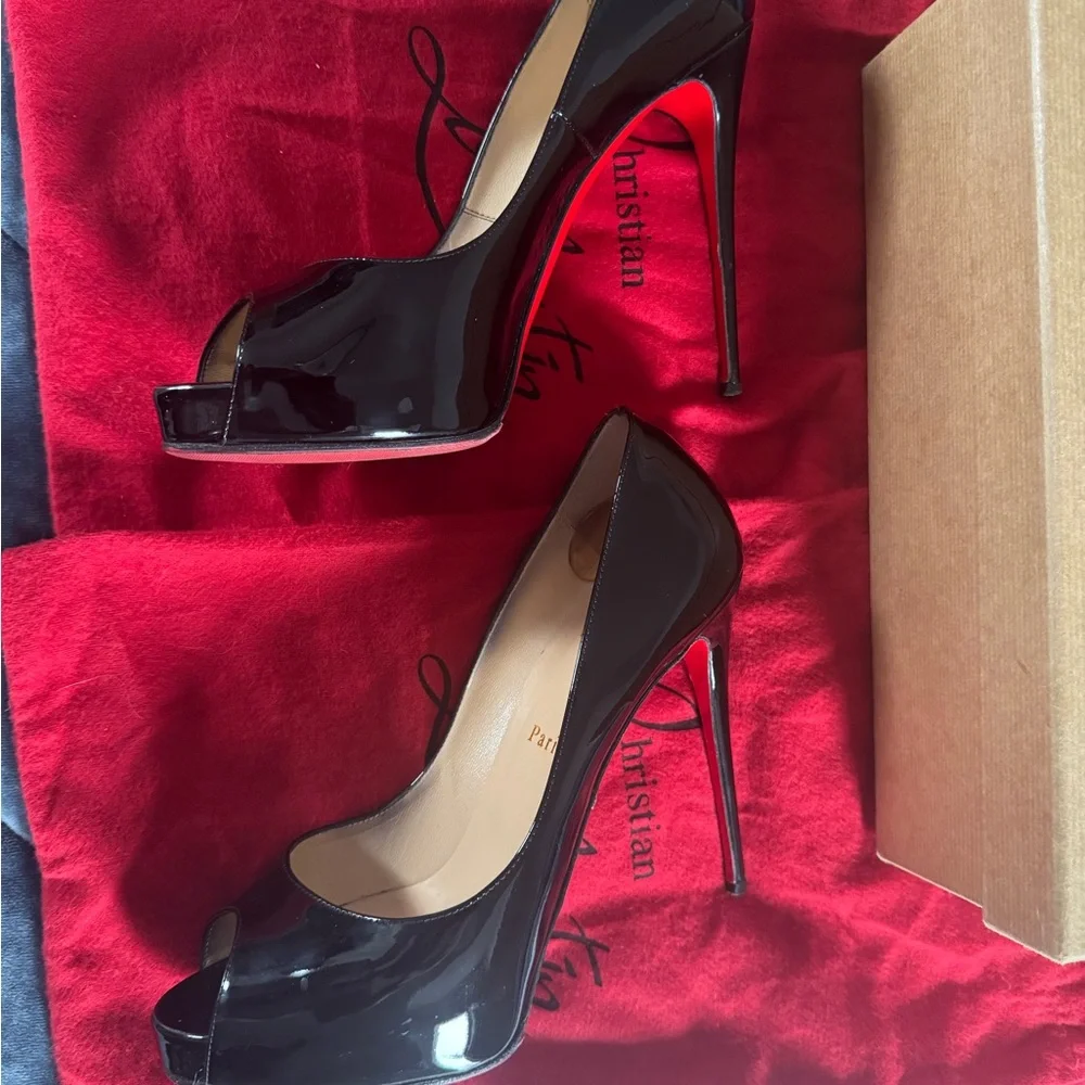 Christian Louboutin Very Prive 120 - black patent 39- EUC - Picture 3 of 8